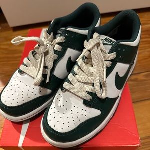 Michigan state dunks